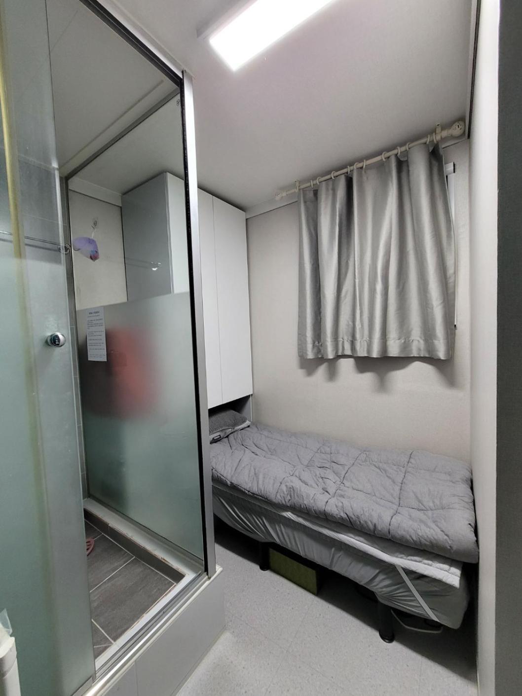 Female Only - Coco Stay Jongno Hyehwa Station Сеул Экстерьер фото